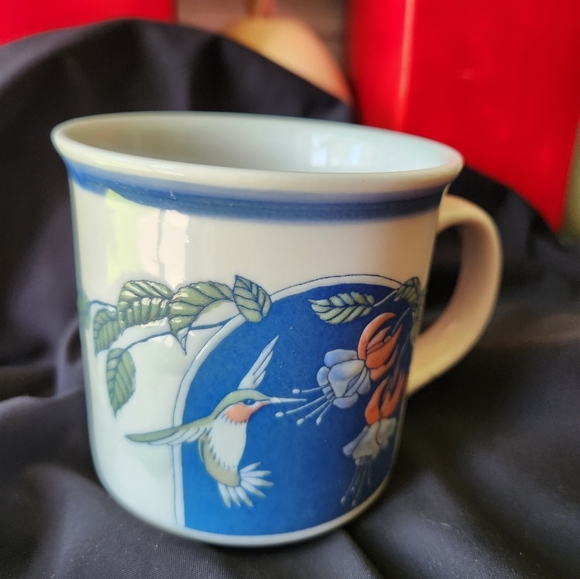 Otagiri Humming Bird Mug - Picture 2 of 7